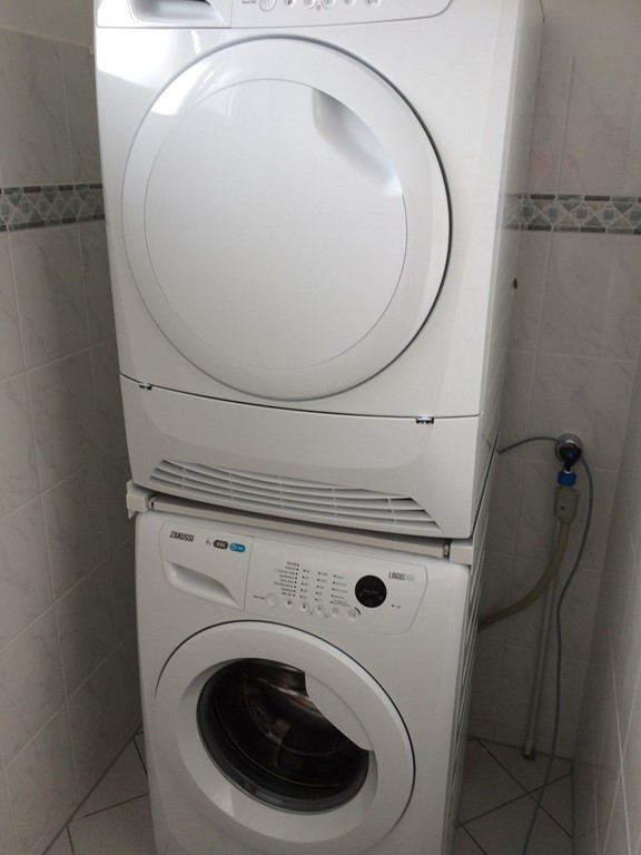 washer dryer.jpg